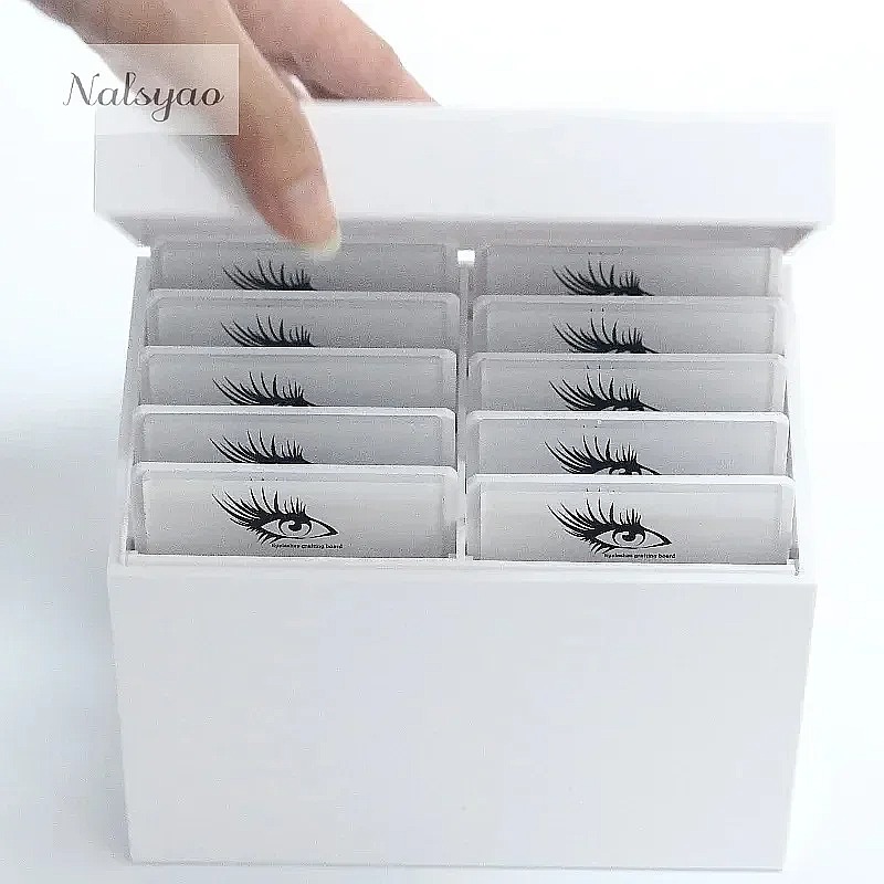 ビューティーサロン 10層アクリル製まつげエクステンション収 - Lash Tile Palette のレビューと価格